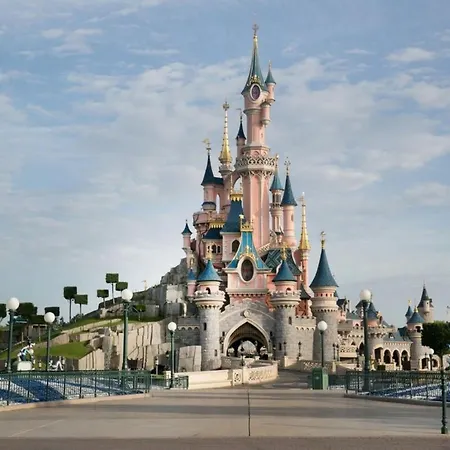Disneyland Dream Close & Safe アパート モンテヴラン